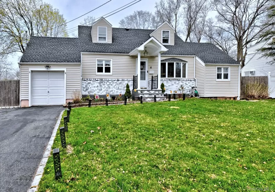 12 Bruce Lane, Smithtown, NY, 4 Bedrooms Bedrooms, 8 Rooms Rooms,2 BathroomsBathrooms,Residential,For Rent,Bruce,0,982095 12 Bruce Lane, Smithtown, NY, 4 Bedrooms Bedrooms, 8 Rooms Rooms,2 BathroomsBathrooms,Residential,For Rent,Bruce,0,982095