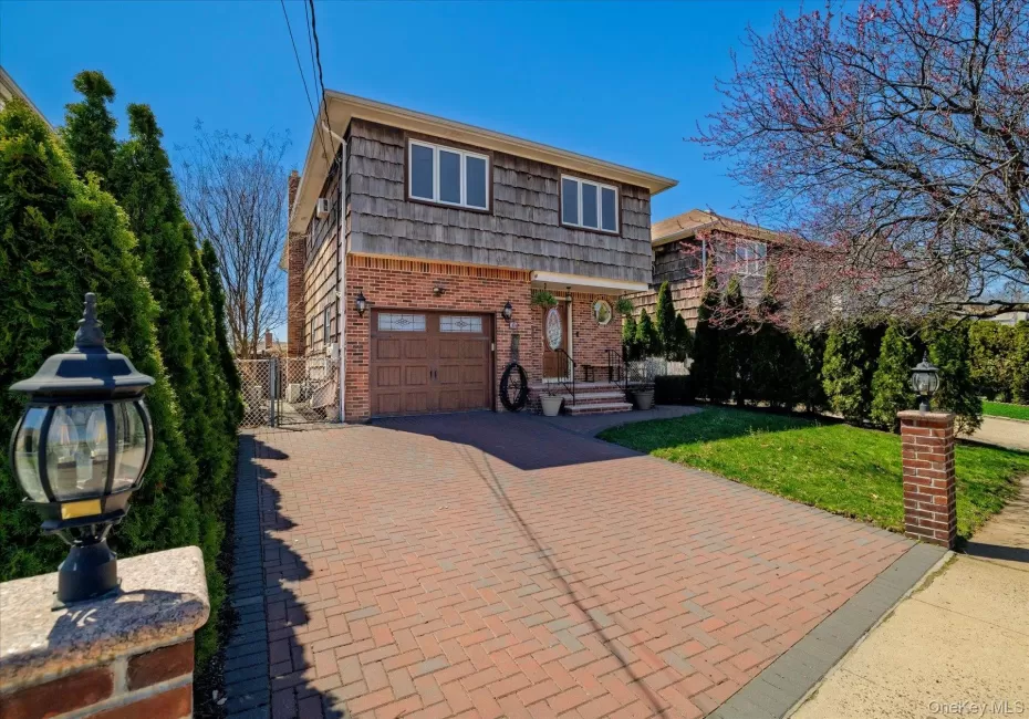34 Vandewater Avenue, Hempstead, NY, 4 Bedrooms Bedrooms, 10 Rooms Rooms,3 BathroomsBathrooms,Residential,For Rent,Vandewater,0,KEY984388 34 Vandewater Avenue, Hempstead, NY, 4 Bedrooms Bedrooms, 10 Rooms Rooms,3 BathroomsBathrooms,Residential,For Rent,Vandewater,0,KEY984388