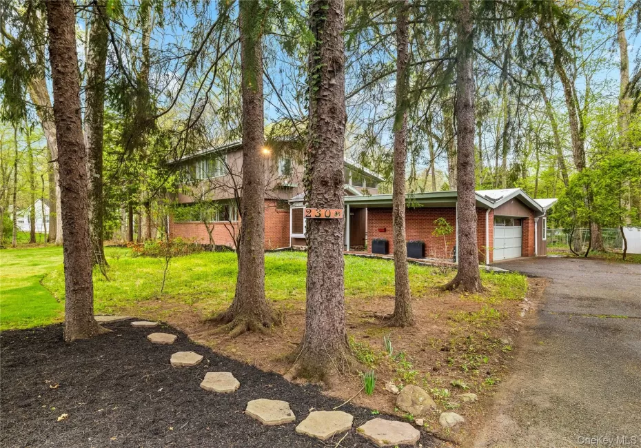 230 Sickletown Road, Clarkstown, NY, 4 Bedrooms Bedrooms, 8 Rooms Rooms,2 BathroomsBathrooms,Residential,For Rent,Sickletown,0,KEY961508 230 Sickletown Road, Clarkstown, NY, 4 Bedrooms Bedrooms, 8 Rooms Rooms,2 BathroomsBathrooms,Residential,For Rent,Sickletown,0,KEY961508