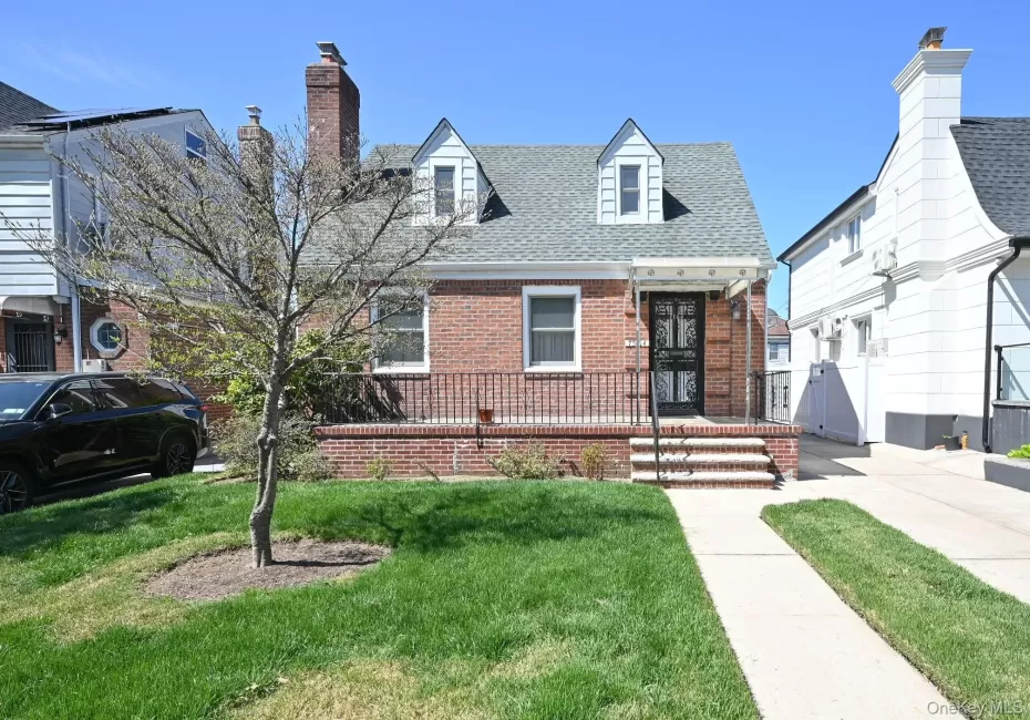 75-64 180th Street, New York, NY, 4 Bedrooms Bedrooms, 12 Rooms Rooms,3 BathroomsBathrooms,Residential,For Rent,180th,0,989653 75-64 180th Street, New York, NY, 4 Bedrooms Bedrooms, 12 Rooms Rooms,3 BathroomsBathrooms,Residential,For Rent,180th,0,989653