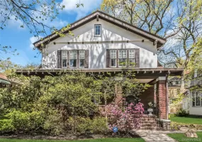 116 82nd Road, New York, NY, 4 Bedrooms Bedrooms, 10 Rooms Rooms,1 BathroomBathrooms,Residential,For Rent,82nd,0,KEY990448 116 82nd Road, New York, NY, 4 Bedrooms Bedrooms, 10 Rooms Rooms,1 BathroomBathrooms,Residential,For Rent,82nd,0,KEY990448