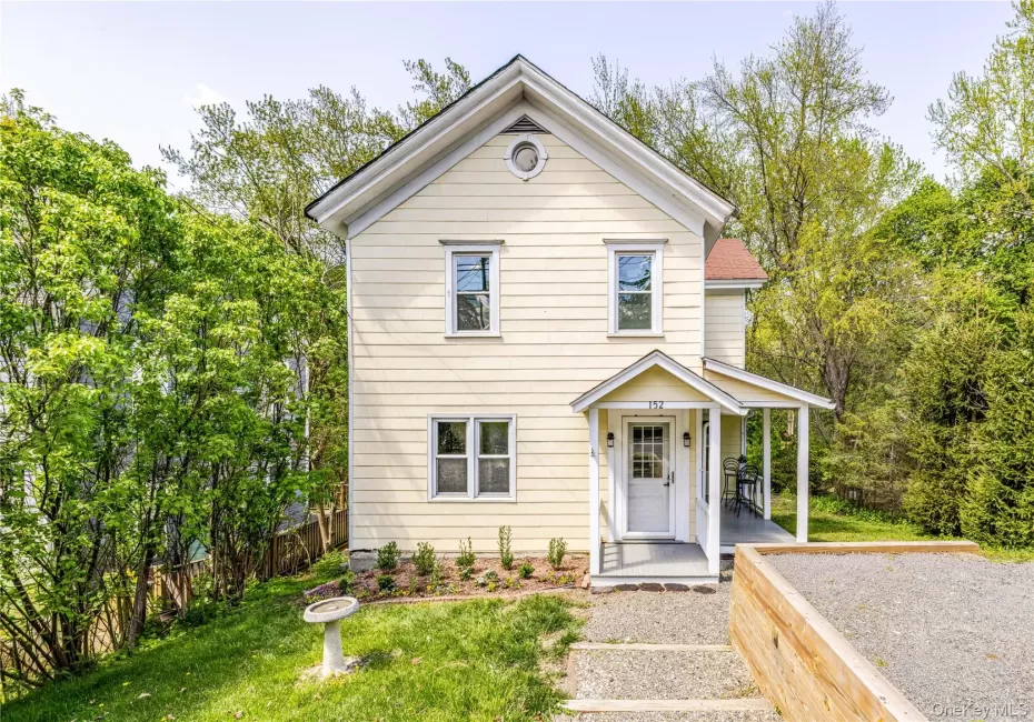 152 Main Street, Claverack, NY, 3 Bedrooms Bedrooms, 8 Rooms Rooms,1 BathroomBathrooms,Residential,For Rent,Main,0,998268 152 Main Street, Claverack, NY, 3 Bedrooms Bedrooms, 8 Rooms Rooms,1 BathroomBathrooms,Residential,For Rent,Main,0,998268