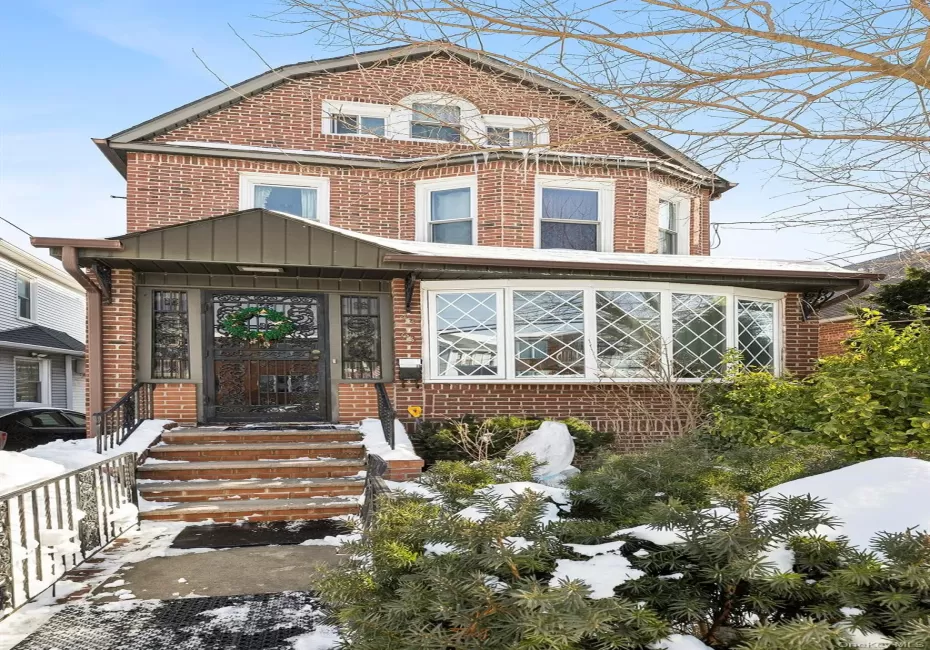 4363 160th Street, New York, NY, 4 Bedrooms Bedrooms, 10 Rooms Rooms,2 BathroomsBathrooms,Residential,For Rent,160th,0,998349 4363 160th Street, New York, NY, 4 Bedrooms Bedrooms, 10 Rooms Rooms,2 BathroomsBathrooms,Residential,For Rent,160th,0,998349