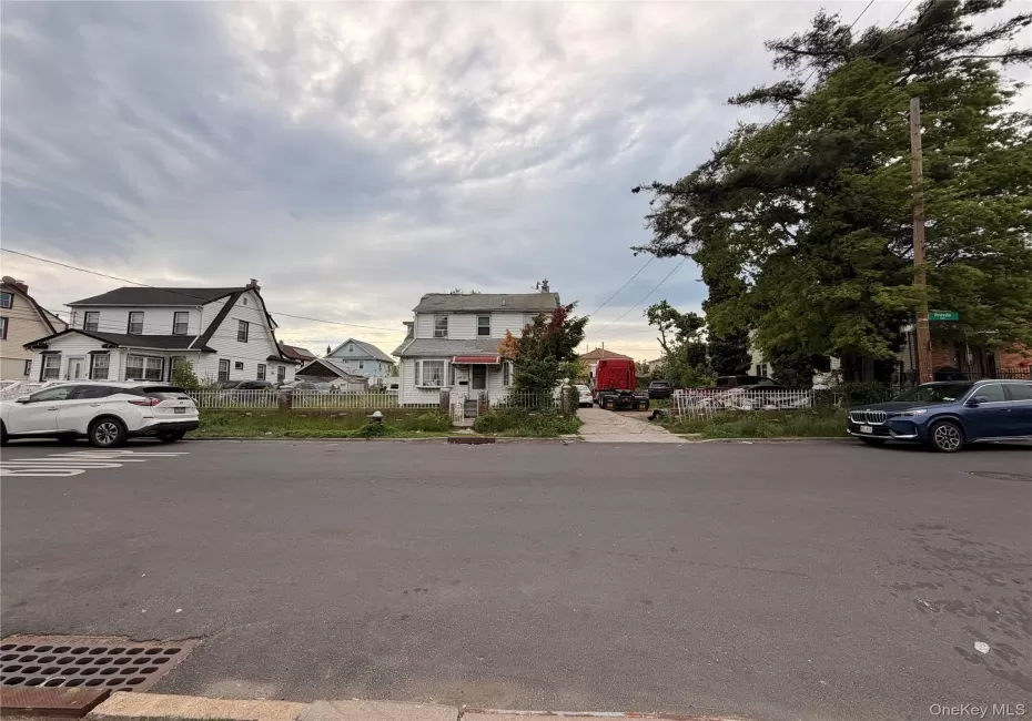 18719 Pineville Lane, New York, NY, 10 Bedrooms Bedrooms, 20 Rooms Rooms,5 BathroomsBathrooms,Residential,For Rent,Pineville,0,998609 18719 Pineville Lane, New York, NY, 10 Bedrooms Bedrooms, 20 Rooms Rooms,5 BathroomsBathrooms,Residential,For Rent,Pineville,0,998609