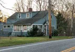 1 Staples Lane, New Windsor, NY, 4 Bedrooms Bedrooms, 8 Rooms Rooms,1 BathroomBathrooms,Residential,For Rent,Staples,0,940793 1 Staples Lane, New Windsor, NY, 4 Bedrooms Bedrooms, 8 Rooms Rooms,1 BathroomBathrooms,Residential,For Rent,Staples,0,940793