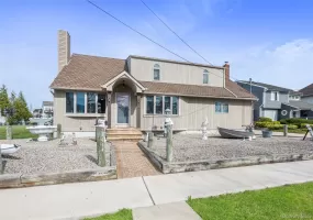3414 Riverside Drive, Hempstead, NY, 4 Bedrooms Bedrooms, 9 Rooms Rooms,2 BathroomsBathrooms,Residential,For Rent,Riverside,0,991293 3414 Riverside Drive, Hempstead, NY, 4 Bedrooms Bedrooms, 9 Rooms Rooms,2 BathroomsBathrooms,Residential,For Rent,Riverside,0,991293