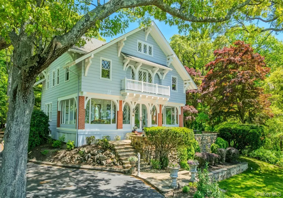 10 Pine Path, Brookhaven, NY, 8 Bedrooms Bedrooms, 26 Rooms Rooms,4 BathroomsBathrooms,Residential,For Rent,Pine,0,843812 10 Pine Path, Brookhaven, NY, 8 Bedrooms Bedrooms, 26 Rooms Rooms,4 BathroomsBathrooms,Residential,For Rent,Pine,0,843812