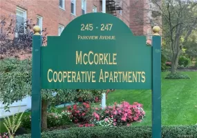 245 Parkview Avenue, Yonkers, NY, 2 Bedrooms Bedrooms, 5 Rooms Rooms,1 BathroomBathrooms,Residential,For Rent,Parkview,0,933242 245 Parkview Avenue, Yonkers, NY, 2 Bedrooms Bedrooms, 5 Rooms Rooms,1 BathroomBathrooms,Residential,For Rent,Parkview,0,933242
