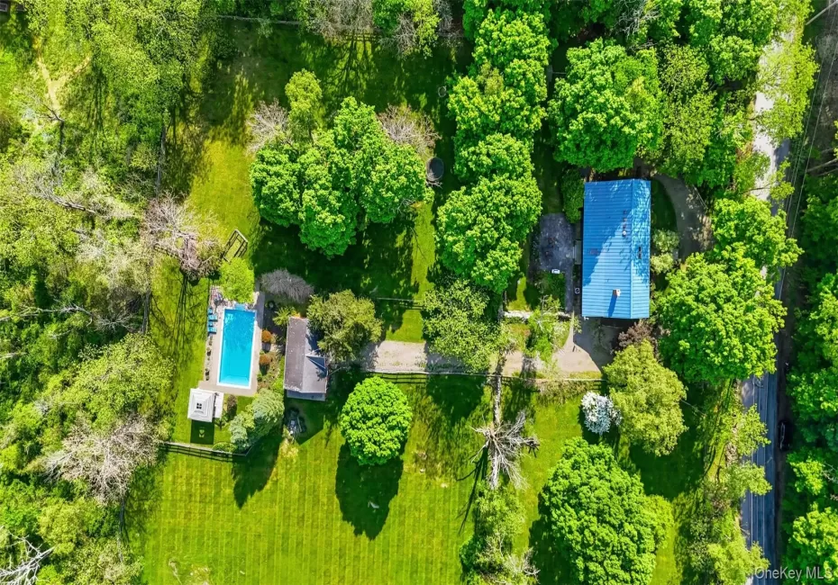 101 Drake Road, Pleasant Valley, NY, 3 Bedrooms Bedrooms, 9 Rooms Rooms,2 BathroomsBathrooms,Residential,For Rent,Drake,0,951502 101 Drake Road, Pleasant Valley, NY, 3 Bedrooms Bedrooms, 9 Rooms Rooms,2 BathroomsBathrooms,Residential,For Rent,Drake,0,951502