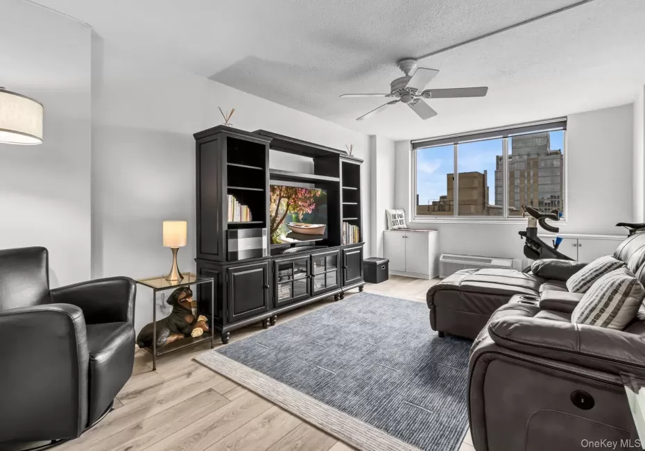 345 93rd Street, New York, NY, 1 Bedroom Bedrooms, 3 Rooms Rooms,1 BathroomBathrooms,Residential,For Rent,93rd,0,973712 345 93rd Street, New York, NY, 1 Bedroom Bedrooms, 3 Rooms Rooms,1 BathroomBathrooms,Residential,For Rent,93rd,0,973712