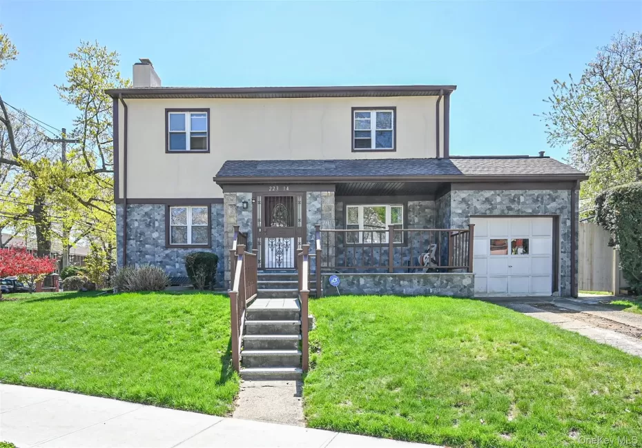223-14 Kingsbury Avenue, New York, NY, 4 Bedrooms Bedrooms, 11 Rooms Rooms,2 BathroomsBathrooms,Residential,For Rent,Kingsbury,0,989140 223-14 Kingsbury Avenue, New York, NY, 4 Bedrooms Bedrooms, 11 Rooms Rooms,2 BathroomsBathrooms,Residential,For Rent,Kingsbury,0,989140