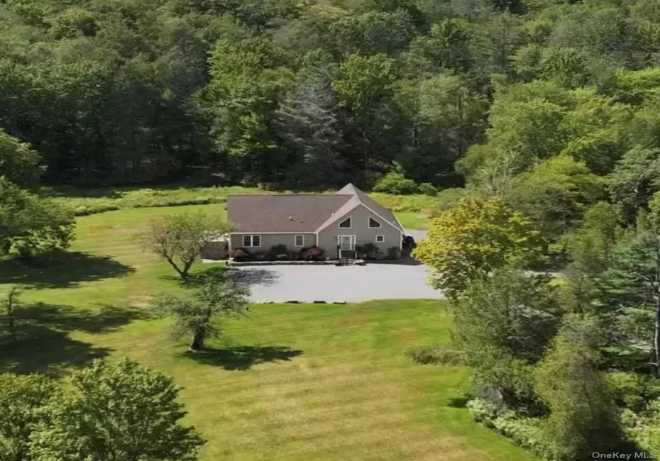 209 Gregory Road, Thompson, NY, 3 Bedrooms Bedrooms, 8 Rooms Rooms,2 BathroomsBathrooms,Residential,For Rent,Gregory,0,989121 209 Gregory Road, Thompson, NY, 3 Bedrooms Bedrooms, 8 Rooms Rooms,2 BathroomsBathrooms,Residential,For Rent,Gregory,0,989121