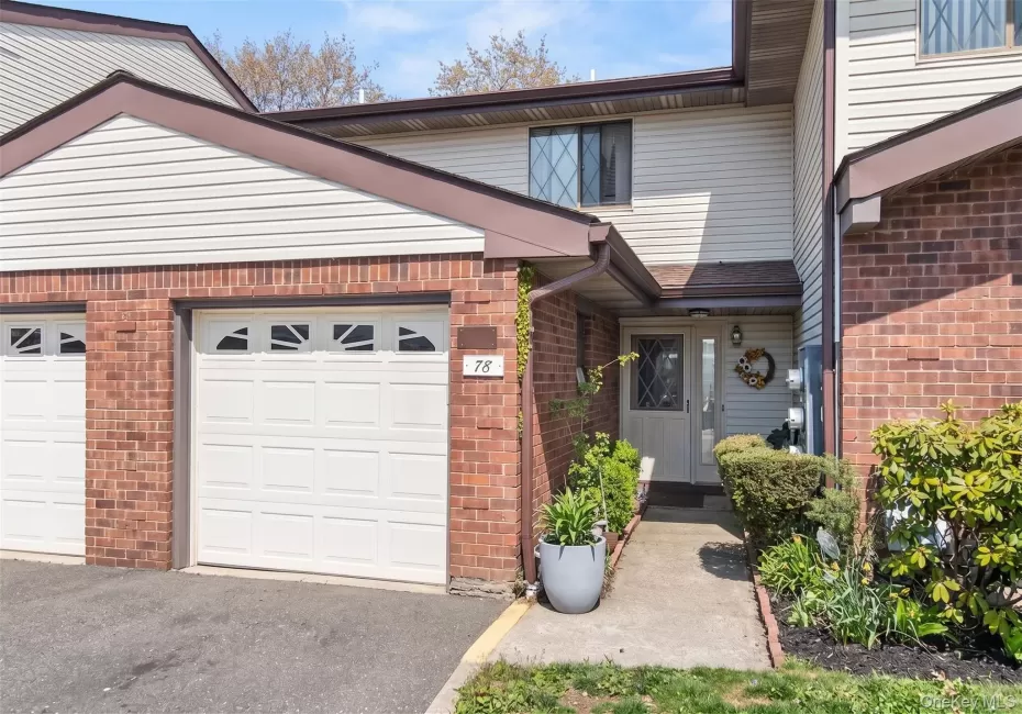 78 Cambridge Drive, Babylon, NY, 2 Bedrooms Bedrooms, 6 Rooms Rooms,1 BathroomBathrooms,Residential,For Rent,Cambridge,0,913978 78 Cambridge Drive, Babylon, NY, 2 Bedrooms Bedrooms, 6 Rooms Rooms,1 BathroomBathrooms,Residential,For Rent,Cambridge,0,913978
