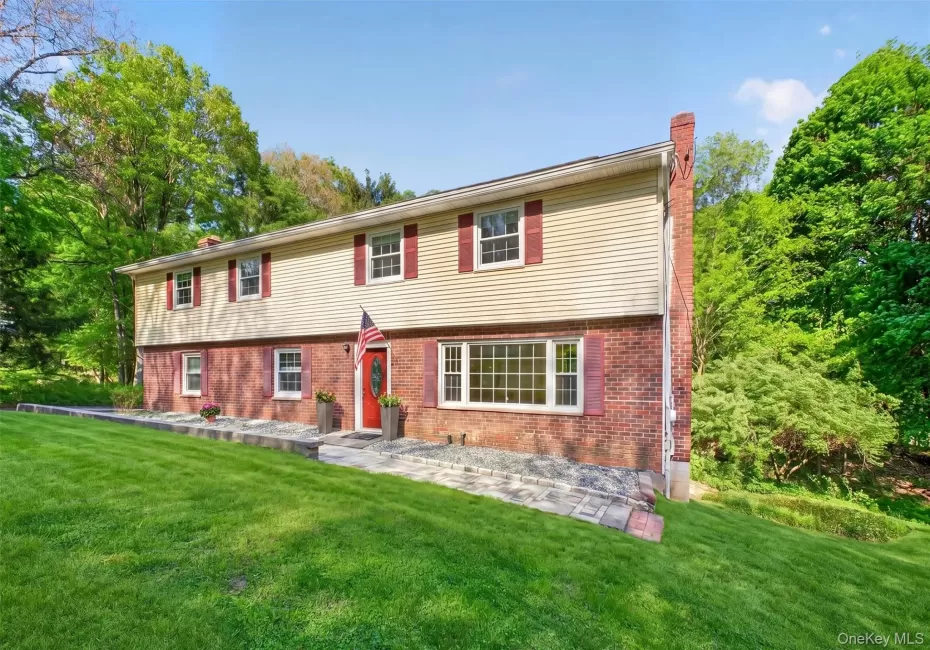 14 Victor Lane, Poughkeepsie, NY, 4 Bedrooms Bedrooms, 8 Rooms Rooms,3 BathroomsBathrooms,Residential,For Rent,Victor,0,994817 14 Victor Lane, Poughkeepsie, NY, 4 Bedrooms Bedrooms, 8 Rooms Rooms,3 BathroomsBathrooms,Residential,For Rent,Victor,0,994817