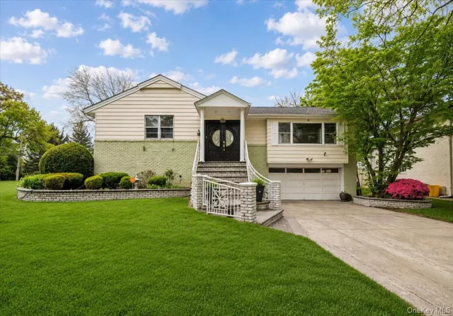 916 Lawrence Court, Hempstead, NY, 5 Bedrooms Bedrooms, 8 Rooms Rooms,3 BathroomsBathrooms,Residential,For Rent,Lawrence,0,997407 916 Lawrence Court, Hempstead, NY, 5 Bedrooms Bedrooms, 8 Rooms Rooms,3 BathroomsBathrooms,Residential,For Rent,Lawrence,0,997407