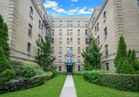 43 Calton Road, New Rochelle, NY, 2 Bedrooms Bedrooms, 4 Rooms Rooms,1 BathroomBathrooms,Residential,For Rent,Calton,0,997800 43 Calton Road, New Rochelle, NY, 2 Bedrooms Bedrooms, 4 Rooms Rooms,1 BathroomBathrooms,Residential,For Rent,Calton,0,997800