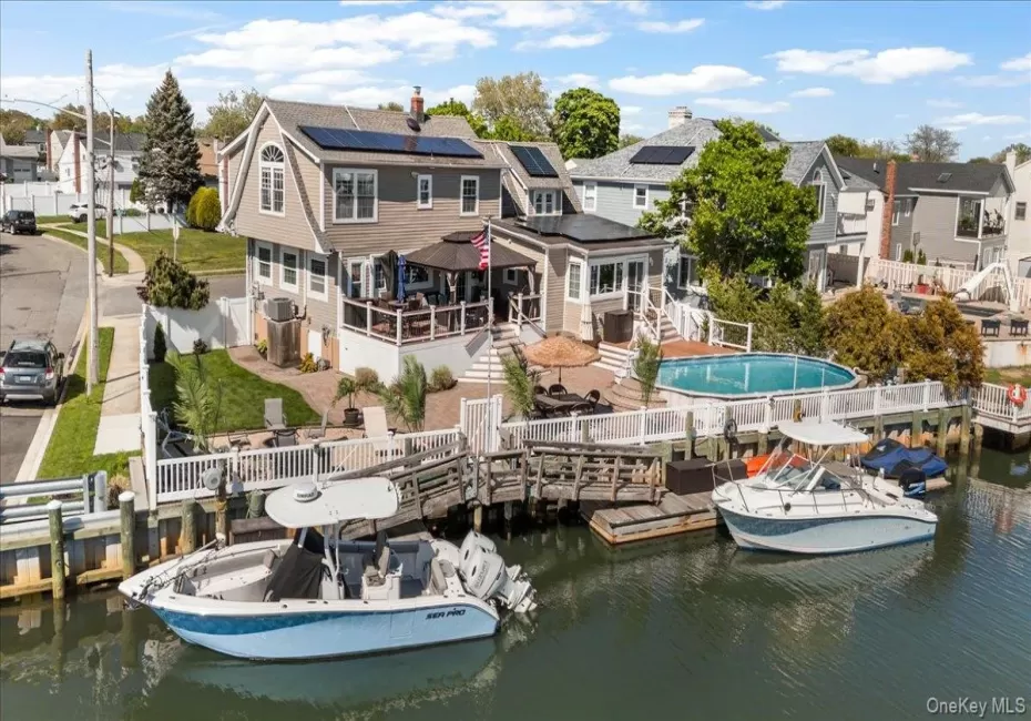 2968 Islip Court, Hempstead, NY, 5 Bedrooms Bedrooms, 10 Rooms Rooms,3 BathroomsBathrooms,Residential,For Rent,Islip,0,998636 2968 Islip Court, Hempstead, NY, 5 Bedrooms Bedrooms, 10 Rooms Rooms,3 BathroomsBathrooms,Residential,For Rent,Islip,0,998636