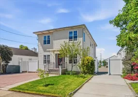 109 Gordon Avenue, North Hempstead, NY, 5 Bedrooms Bedrooms, 10 Rooms Rooms,3 BathroomsBathrooms,Residential,For Rent,Gordon,0,KEY999118 109 Gordon Avenue, North Hempstead, NY, 5 Bedrooms Bedrooms, 10 Rooms Rooms,3 BathroomsBathrooms,Residential,For Rent,Gordon,0,KEY999118