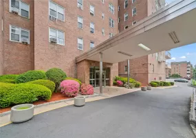 300 N Broadway, Yonkers, NY, 2 Bedrooms Bedrooms, 5 Rooms Rooms,1 BathroomBathrooms,Residential,For Rent,N Broadway,0,KEY999636 300 N Broadway, Yonkers, NY, 2 Bedrooms Bedrooms, 5 Rooms Rooms,1 BathroomBathrooms,Residential,For Rent,N Broadway,0,KEY999636