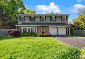19 Fox Lane, Huntington, NY, 4 Bedrooms Bedrooms, 12 Rooms Rooms,2 BathroomsBathrooms,Residential,For Rent,Fox,0,999483 19 Fox Lane, Huntington, NY, 4 Bedrooms Bedrooms, 12 Rooms Rooms,2 BathroomsBathrooms,Residential,For Rent,Fox,0,999483