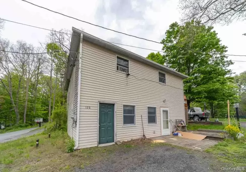 126 Red Top Road, Shawangunk, NY, 2 Bedrooms Bedrooms, 3 Rooms Rooms,1 BathroomBathrooms,Residential Lease,For Rent,Red Top,0,999351 126 Red Top Road, Shawangunk, NY, 2 Bedrooms Bedrooms, 3 Rooms Rooms,1 BathroomBathrooms,Residential Lease,For Rent,Red Top,0,999351