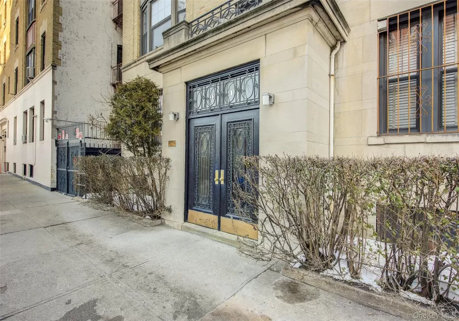 33-11 82nd Street, New York, NY, 2 Bedrooms Bedrooms, 5 Rooms Rooms,1 BathroomBathrooms,Residential,For Rent,82nd,0,KEY956964 33-11 82nd Street, New York, NY, 2 Bedrooms Bedrooms, 5 Rooms Rooms,1 BathroomBathrooms,Residential,For Rent,82nd,0,KEY956964