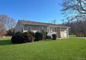 16400 County Road 48, Southold, NY, 3 Bedrooms Bedrooms, 7 Rooms Rooms,1 BathroomBathrooms,Residential,For Rent,County Road 48,0,972514 16400 County Road 48, Southold, NY, 3 Bedrooms Bedrooms, 7 Rooms Rooms,1 BathroomBathrooms,Residential,For Rent,County Road 48,0,972514