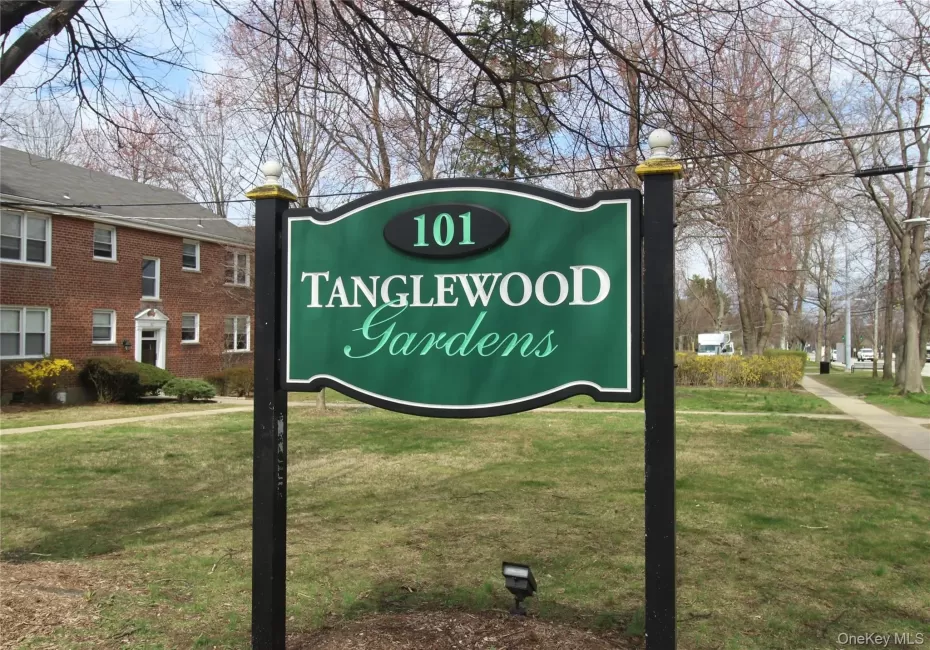 101 Broadway, White Plains, NY, 2 Bedrooms Bedrooms, 4 Rooms Rooms,1 BathroomBathrooms,Residential,For Rent,Broadway,0,984006 101 Broadway, White Plains, NY, 2 Bedrooms Bedrooms, 4 Rooms Rooms,1 BathroomBathrooms,Residential,For Rent,Broadway,0,984006
