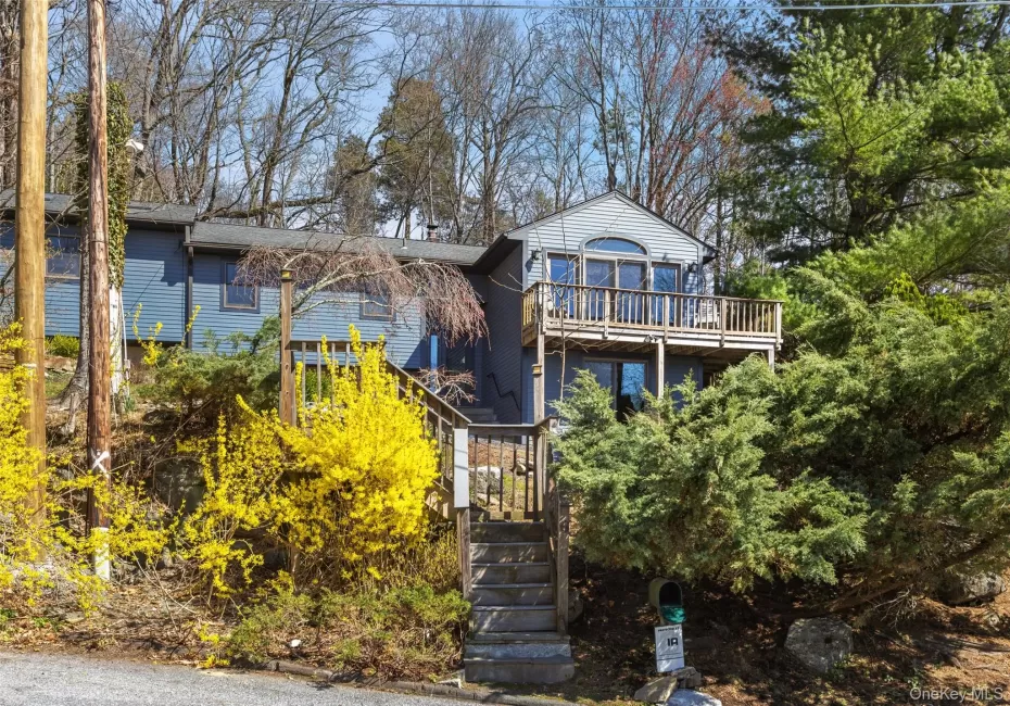 6 Tennis Court Road, Carmel, NY, 4 Bedrooms Bedrooms, 9 Rooms Rooms,3 BathroomsBathrooms,Residential,For Rent,Tennis Court,0,KEY980849 6 Tennis Court Road, Carmel, NY, 4 Bedrooms Bedrooms, 9 Rooms Rooms,3 BathroomsBathrooms,Residential,For Rent,Tennis Court,0,KEY980849