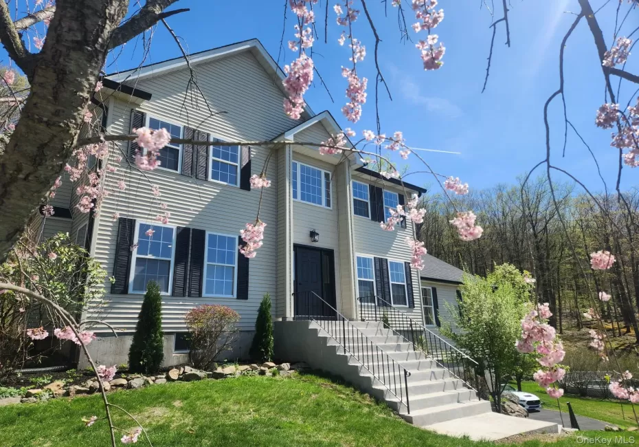 41 Hickory Road, Ramapo, NY, 3 Bedrooms Bedrooms, 11 Rooms Rooms,2 BathroomsBathrooms,Residential,For Rent,Hickory,0,981395 41 Hickory Road, Ramapo, NY, 3 Bedrooms Bedrooms, 11 Rooms Rooms,2 BathroomsBathrooms,Residential,For Rent,Hickory,0,981395