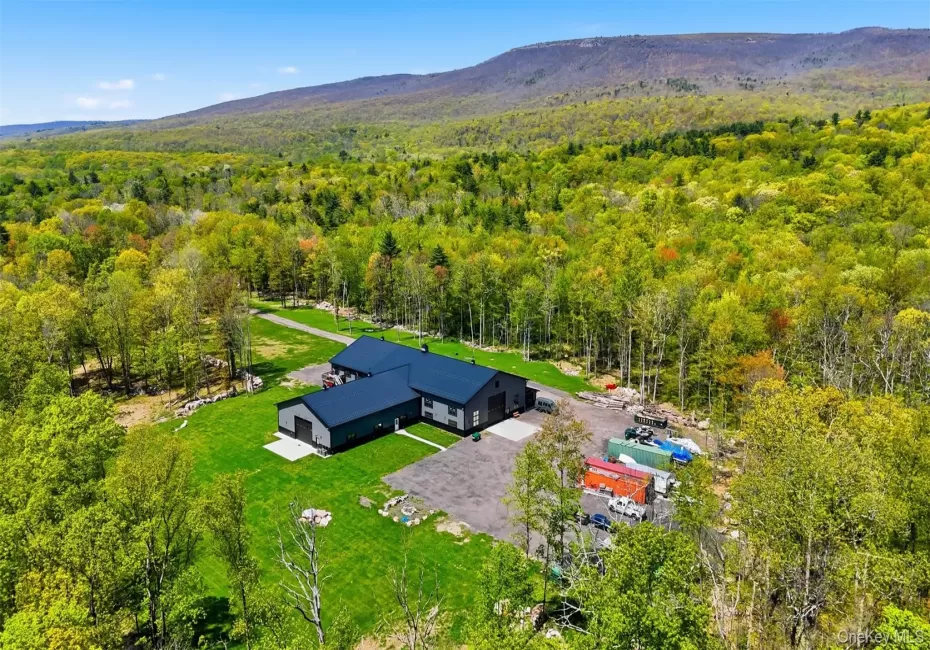 51 Redder Road, Shawangunk, NY, 8 Bedrooms Bedrooms, 12 Rooms Rooms,4 BathroomsBathrooms,Residential,For Rent,Redder,0,996913 51 Redder Road, Shawangunk, NY, 8 Bedrooms Bedrooms, 12 Rooms Rooms,4 BathroomsBathrooms,Residential,For Rent,Redder,0,996913