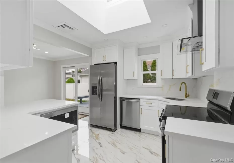 1871 Relyea Drive, Hempstead, NY, 4 Bedrooms Bedrooms, 11 Rooms Rooms,3 BathroomsBathrooms,Residential,For Rent,Relyea,0,998163 1871 Relyea Drive, Hempstead, NY, 4 Bedrooms Bedrooms, 11 Rooms Rooms,3 BathroomsBathrooms,Residential,For Rent,Relyea,0,998163
