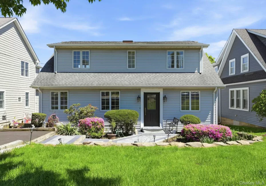 19 Hillside Avenue, Huntington, NY, 5 Bedrooms Bedrooms, 8 Rooms Rooms,3 BathroomsBathrooms,Residential,For Rent,Hillside,0,997550 19 Hillside Avenue, Huntington, NY, 5 Bedrooms Bedrooms, 8 Rooms Rooms,3 BathroomsBathrooms,Residential,For Rent,Hillside,0,997550