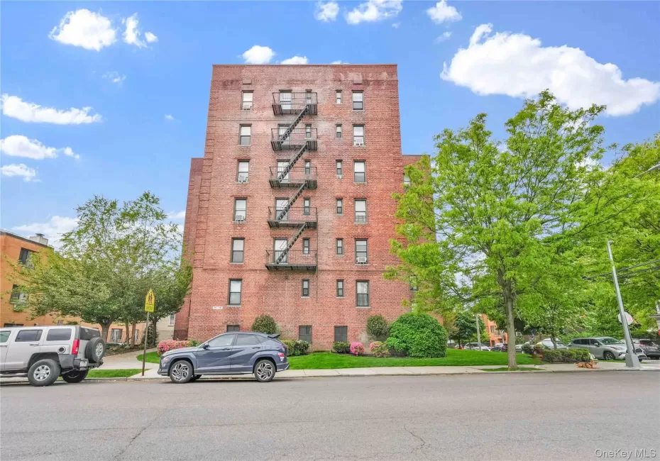 170-06 Crocheron Avenue, New York, NY, 1 Bedroom Bedrooms, 3 Rooms Rooms,1 BathroomBathrooms,Residential,For Rent,Crocheron,0,999246 170-06 Crocheron Avenue, New York, NY, 1 Bedroom Bedrooms, 3 Rooms Rooms,1 BathroomBathrooms,Residential,For Rent,Crocheron,0,999246