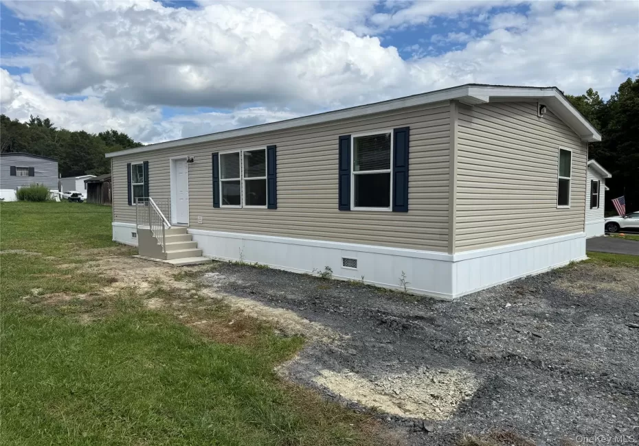 View of front of property featuring entry steps View of front of property featuring entry steps