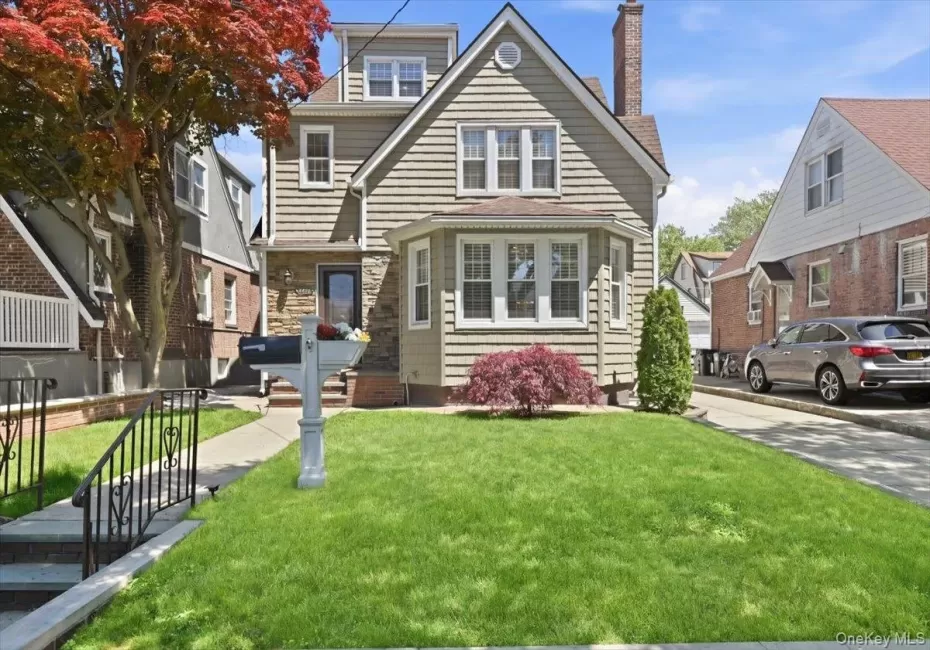 38-11 205th Street, New York, NY, 4 Bedrooms Bedrooms, 8 Rooms Rooms,3 BathroomsBathrooms,Residential,For Rent,205th,0,998737 38-11 205th Street, New York, NY, 4 Bedrooms Bedrooms, 8 Rooms Rooms,3 BathroomsBathrooms,Residential,For Rent,205th,0,998737
