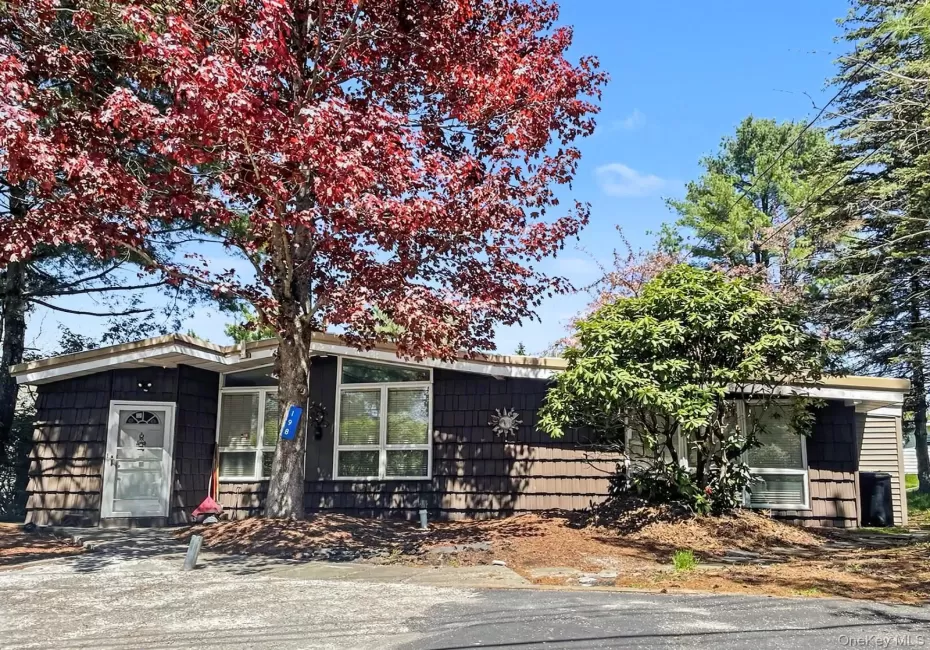 198 Lake Shore Drive, Thompson, NY, 3 Bedrooms Bedrooms, 5 Rooms Rooms,2 BathroomsBathrooms,Residential,For Rent,Lake Shore,0,000030 198 Lake Shore Drive, Thompson, NY, 3 Bedrooms Bedrooms, 5 Rooms Rooms,2 BathroomsBathrooms,Residential,For Rent,Lake Shore,0,000030