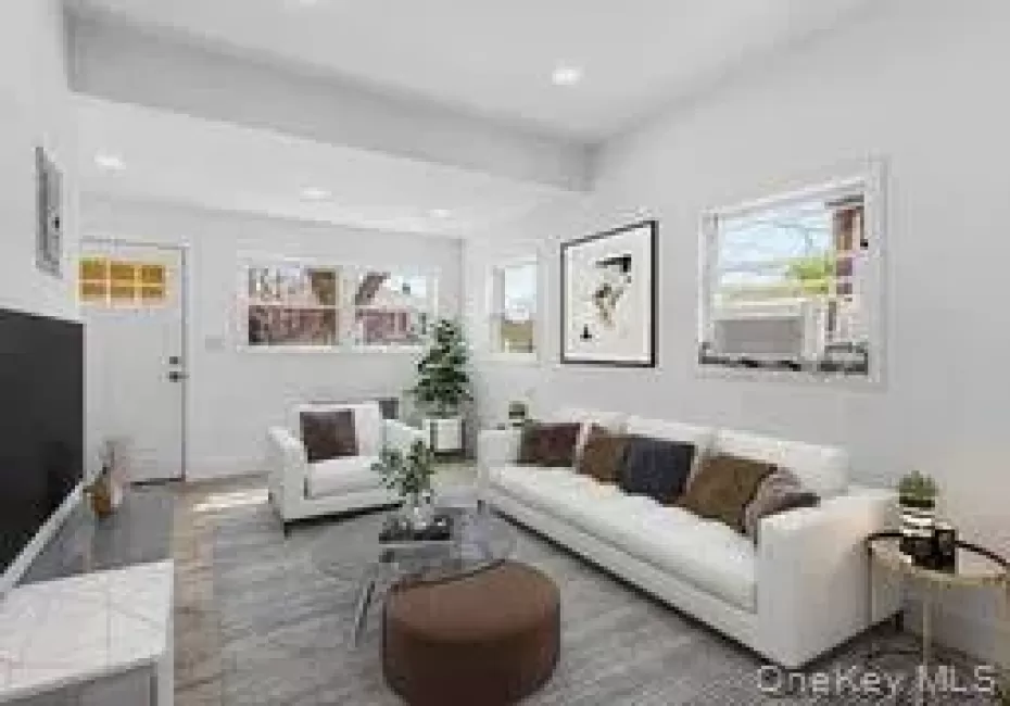 21-52 48th Street, New York, NY, 2 Bedrooms Bedrooms, 5 Rooms Rooms,1 BathroomBathrooms,Residential,For Rent,48th,0,1000215 21-52 48th Street, New York, NY, 2 Bedrooms Bedrooms, 5 Rooms Rooms,1 BathroomBathrooms,Residential,For Rent,48th,0,1000215