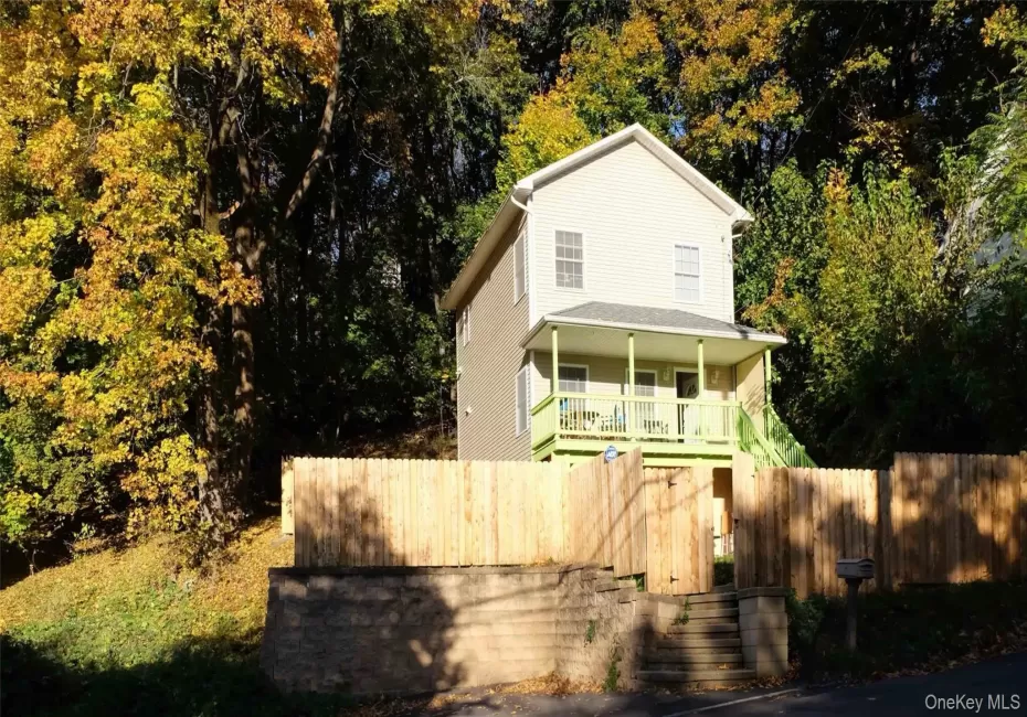 61 Hudson Street, Kingston, NY, 2 Bedrooms Bedrooms, 4 Rooms Rooms,2 BathroomsBathrooms,Residential,For Rent,Hudson,0,KEY999759 61 Hudson Street, Kingston, NY, 2 Bedrooms Bedrooms, 4 Rooms Rooms,2 BathroomsBathrooms,Residential,For Rent,Hudson,0,KEY999759