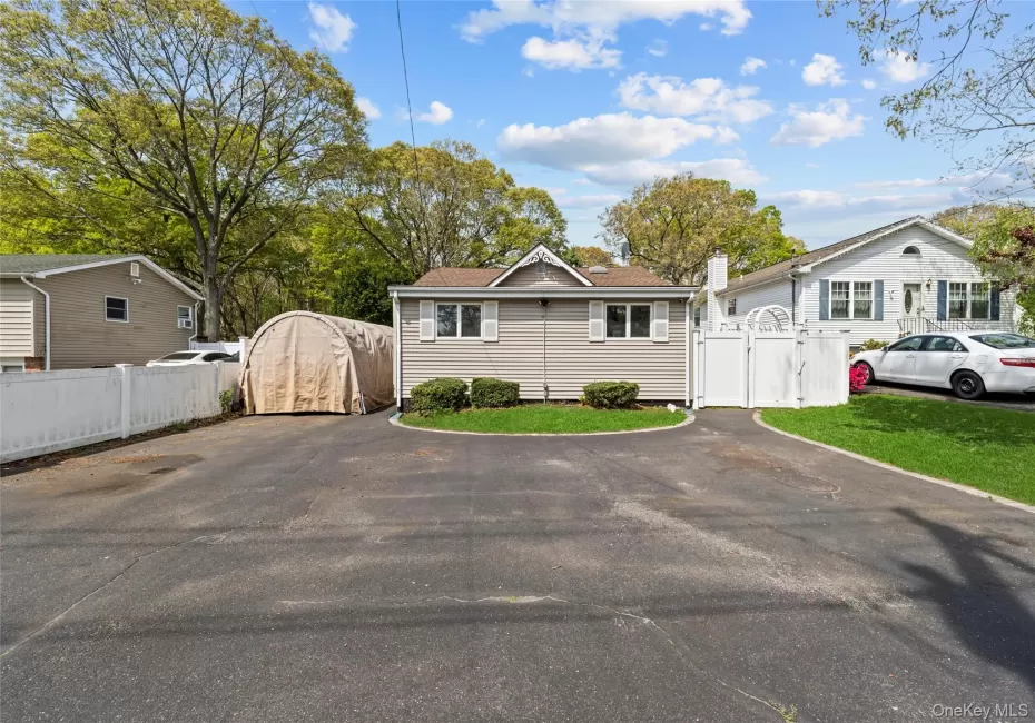 164 Dare Road, Brookhaven, NY, 4 Bedrooms Bedrooms, 6 Rooms Rooms,1 BathroomBathrooms,Residential,For Rent,Dare,0,000176 164 Dare Road, Brookhaven, NY, 4 Bedrooms Bedrooms, 6 Rooms Rooms,1 BathroomBathrooms,Residential,For Rent,Dare,0,000176