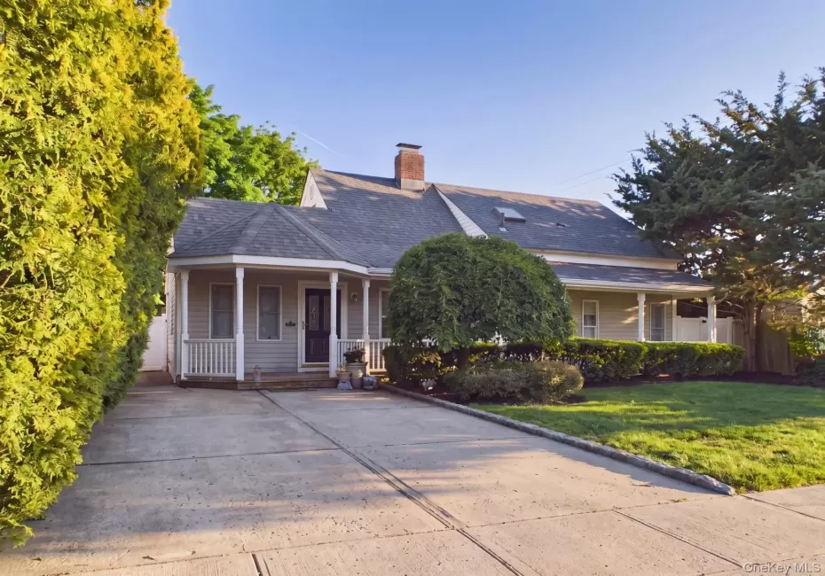 6 Snowbird Lane, Hempstead, NY, 6 Bedrooms Bedrooms, 9 Rooms Rooms,2 BathroomsBathrooms,Residential,For Rent,Snowbird,0,1000234 6 Snowbird Lane, Hempstead, NY, 6 Bedrooms Bedrooms, 9 Rooms Rooms,2 BathroomsBathrooms,Residential,For Rent,Snowbird,0,1000234