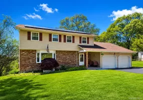 29 Hillview Drive, La Grange, NY, 4 Bedrooms Bedrooms, 12 Rooms Rooms,2 BathroomsBathrooms,Residential,For Rent,Hillview,0,000018 29 Hillview Drive, La Grange, NY, 4 Bedrooms Bedrooms, 12 Rooms Rooms,2 BathroomsBathrooms,Residential,For Rent,Hillview,0,000018