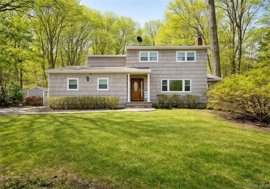 107 Red Oak Court, Brookhaven, NY, 4 Bedrooms Bedrooms, 9 Rooms Rooms,2 BathroomsBathrooms,Residential,For Rent,Red Oak,0,982631 107 Red Oak Court, Brookhaven, NY, 4 Bedrooms Bedrooms, 9 Rooms Rooms,2 BathroomsBathrooms,Residential,For Rent,Red Oak,0,982631