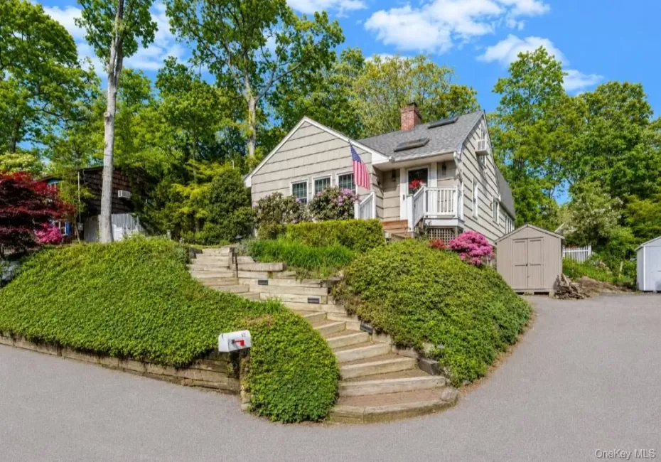 42 Shady Lane, Huntington, NY, 3 Bedrooms Bedrooms, 7 Rooms Rooms,2 BathroomsBathrooms,Residential,For Rent,Shady,0,997444 42 Shady Lane, Huntington, NY, 3 Bedrooms Bedrooms, 7 Rooms Rooms,2 BathroomsBathrooms,Residential,For Rent,Shady,0,997444