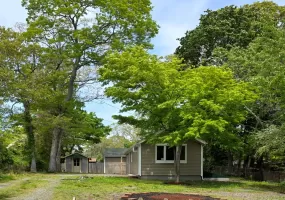 9 Laurelton Avenue, Brookhaven, NY, 2 Bedrooms Bedrooms, 5 Rooms Rooms,2 BathroomsBathrooms,Residential,For Rent,Laurelton,0,998717 9 Laurelton Avenue, Brookhaven, NY, 2 Bedrooms Bedrooms, 5 Rooms Rooms,2 BathroomsBathrooms,Residential,For Rent,Laurelton,0,998717