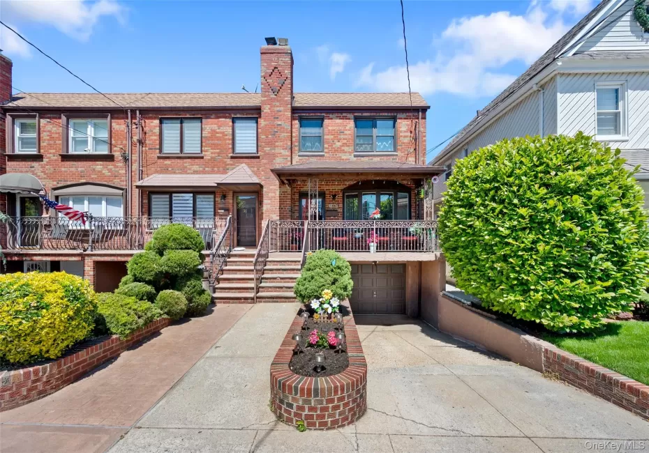 69-91 Caldwell Avenue, New York, NY, 3 Bedrooms Bedrooms, 10 Rooms Rooms,2 BathroomsBathrooms,Residential,For Rent,Caldwell,0,KEY1000211 69-91 Caldwell Avenue, New York, NY, 3 Bedrooms Bedrooms, 10 Rooms Rooms,2 BathroomsBathrooms,Residential,For Rent,Caldwell,0,KEY1000211