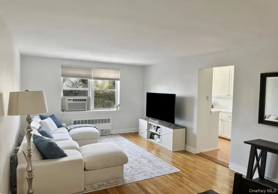 4295 Webster Avenue, New York, NY, 2 Bedrooms Bedrooms, 4 Rooms Rooms,1 BathroomBathrooms,Residential,For Rent,Webster,0,998799 4295 Webster Avenue, New York, NY, 2 Bedrooms Bedrooms, 4 Rooms Rooms,1 BathroomBathrooms,Residential,For Rent,Webster,0,998799