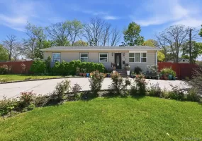 683 Broadway, Islip, NY, 4 Bedrooms Bedrooms, 6 Rooms Rooms,2 BathroomsBathrooms,Residential,For Rent,Broadway,0,993310 683 Broadway, Islip, NY, 4 Bedrooms Bedrooms, 6 Rooms Rooms,2 BathroomsBathrooms,Residential,For Rent,Broadway,0,993310