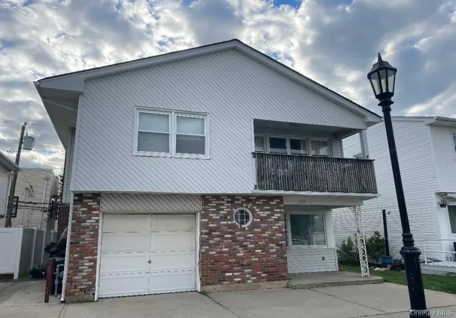 137 Pacific Boulevard, Long Beach, NY, 1 Bedroom Bedrooms, 3 Rooms Rooms,1 BathroomBathrooms,Residential Lease,For Rent,Pacific,0,999296 137 Pacific Boulevard, Long Beach, NY, 1 Bedroom Bedrooms, 3 Rooms Rooms,1 BathroomBathrooms,Residential Lease,For Rent,Pacific,0,999296