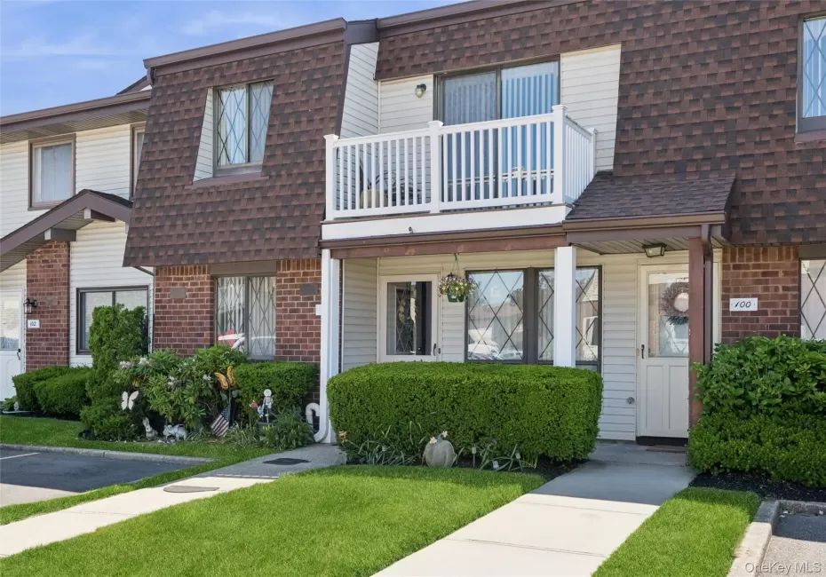 100 Cambridge Drive, Babylon, NY, 2 Bedrooms Bedrooms, 5 Rooms Rooms,2 BathroomsBathrooms,Residential,For Rent,Cambridge,0,982565 100 Cambridge Drive, Babylon, NY, 2 Bedrooms Bedrooms, 5 Rooms Rooms,2 BathroomsBathrooms,Residential,For Rent,Cambridge,0,982565